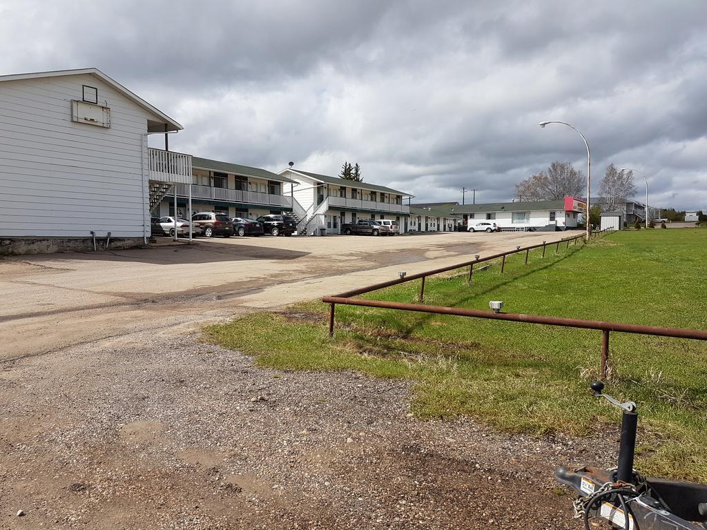 Elk Point Motel & Rv Park ภายนอก รูปภาพ